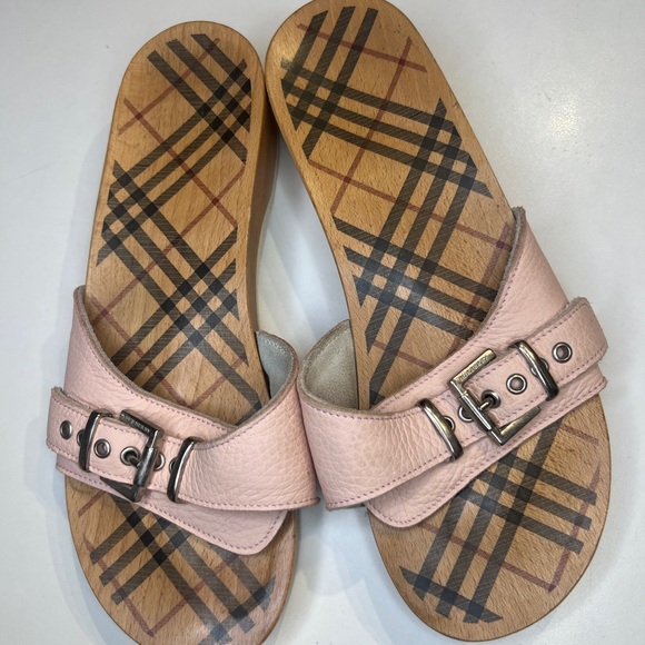 Authentic Burberry Clogs / Mule Sandals - Picture 4 of 13